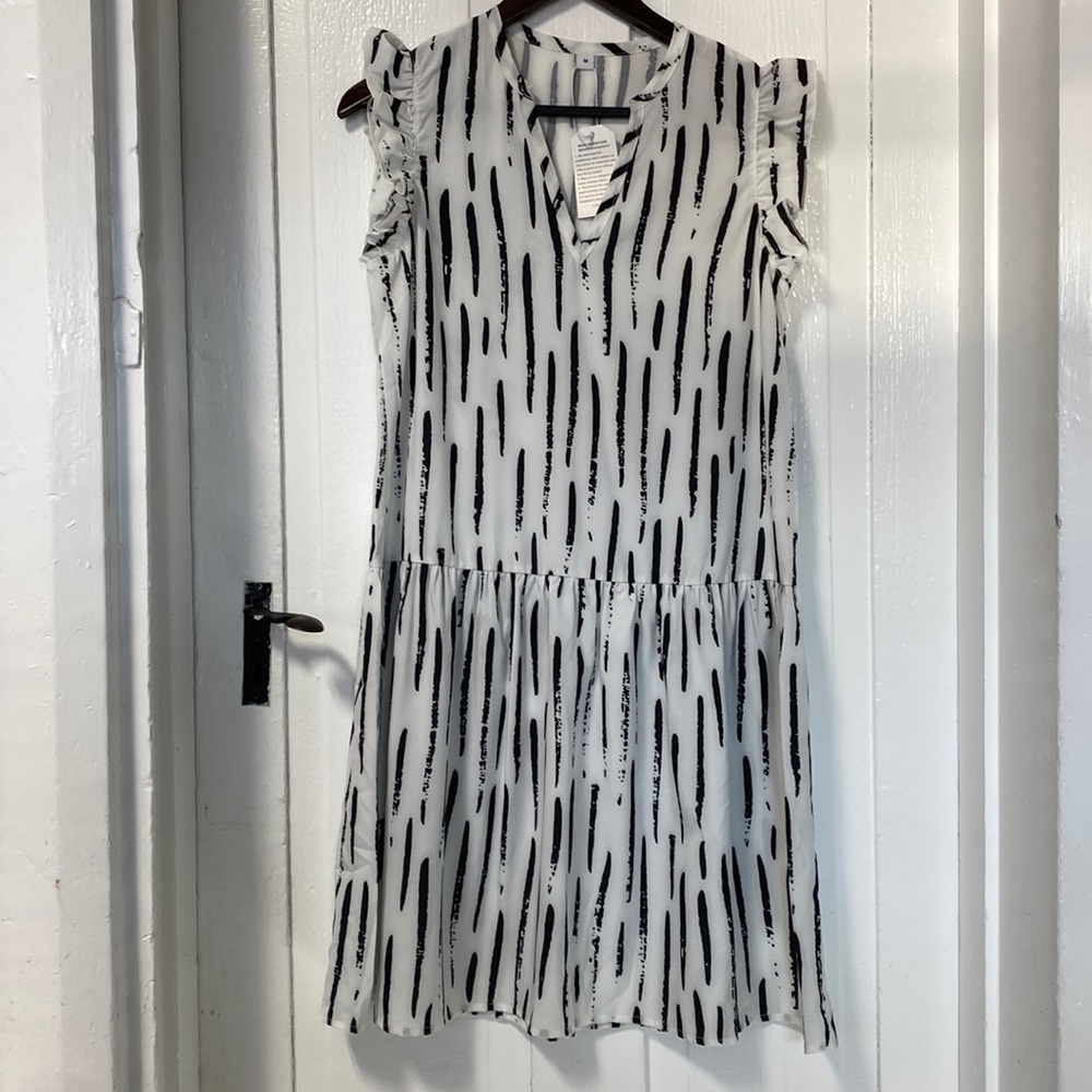NWT Made with love ❤️ black & white ruffled shoulder drop waist dress si…
